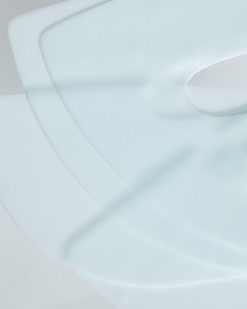 the skin advancing microcurrent mask pack